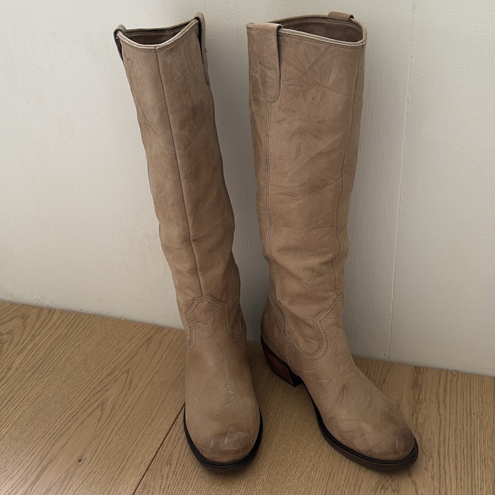 Gianni Bini Tan Heeled Boots